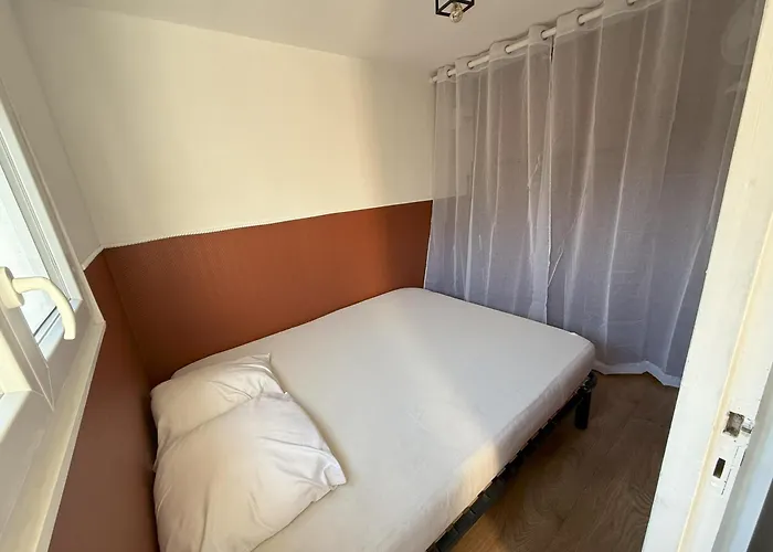 Dependance Calme * גוז'אן-מסטרה